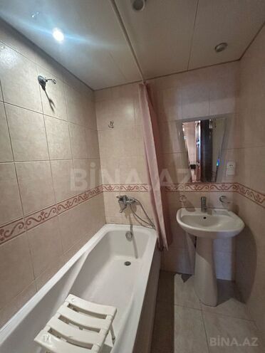 Продаётся 3-комн. вторичка 70 м², м. Иншаатчылар, photo 20 from 26