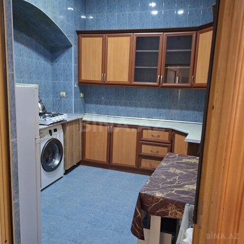 İcarəyə verilir 3 otaqlı köhnə tikili 66 m², 28 May m., photo 1 from 8