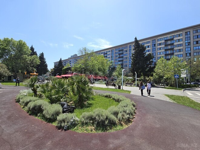 Satılır 3 otaqlı köhnə tikili 65 m², Nərimanov r., photo 1 from 20