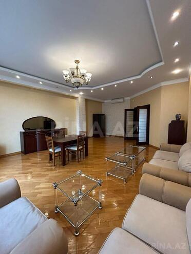 İcarəyə verilir 4 otaqlı yeni tikili 200 m², Sahil m., photo 13 from 16