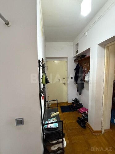 Продаётся 3-комн. вторичка 70 м², м. Кара Караев, photo 6 from 7