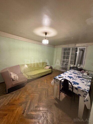 Satılır 3 otaqlı köhnə tikili 80 m², İnşaatçılar m., photo 1 from 10