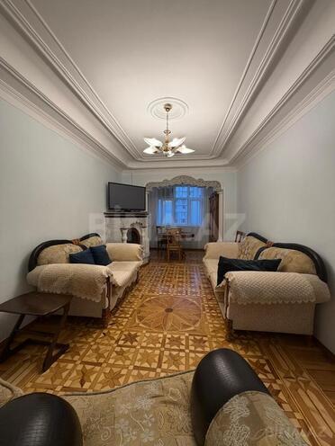 Продаётся 3-комн. вторичка 100 м², пос. 8-й мкр, photo 1 from 13