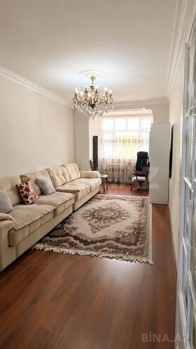 Продаётся 3-комн. вторичка 60 м², м. Ази Асланов, photo 1 from 7