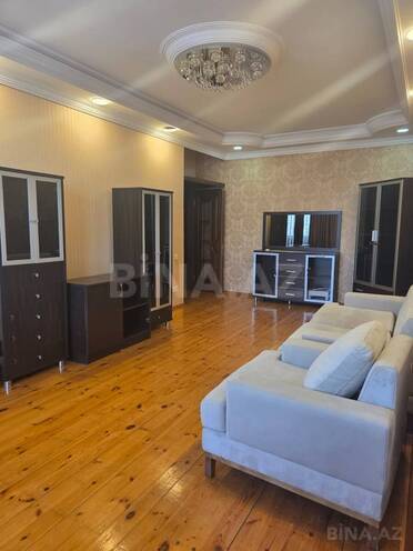 Сдаётся 3-комн. новостройка 97 м², м. Ази Асланов, photo 1 from 10