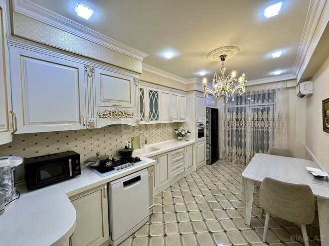 Продаётся 3-комн. новостройка 126 м², м. Нефтчиляр, photo 9 from 30