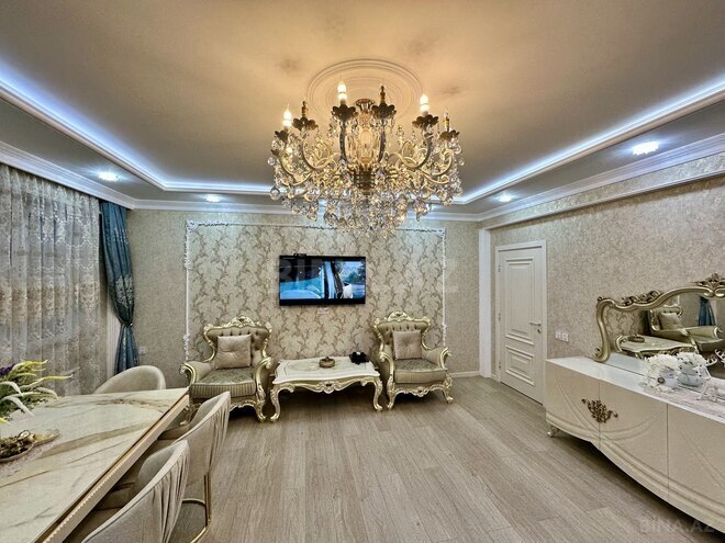 Продаётся 3-комн. новостройка 126 м², м. Нефтчиляр, photo 1 from 30