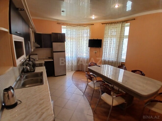 Продаётся 3-комн. новостройка 140 м², м. Низами, photo 14 from 22