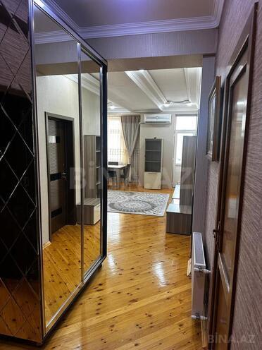 Сдаётся 4-комн. новостройка 130 м², м. Низами, photo 12 from 15