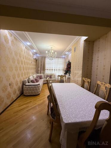 Satılır 2 otaqlı köhnə tikili 45 m², İnşaatçılar m., photo 1 from 10