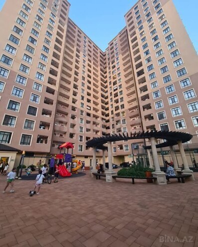 Satılır 2 otaqlı yeni tikili 65 m², 8-ci mikrorayon q., photo 1 from 15