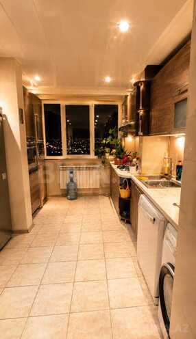 Продаётся 3-комн. вторичка 85 м², м. Ази Асланов, photo 4 from 10