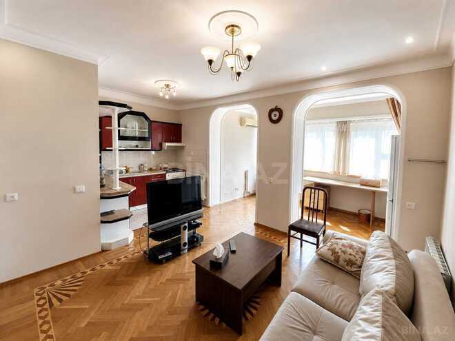Satılır 5 otaqlı köhnə tikili 165 m², Nəsimi r., photo 22 from 32