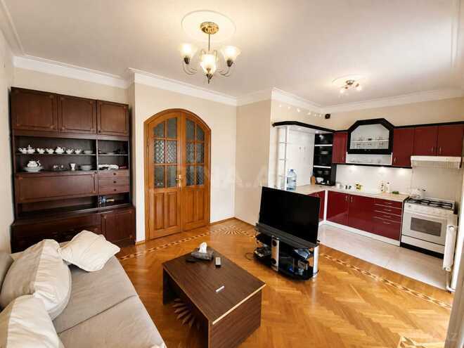 Satılır 5 otaqlı köhnə tikili 165 m², Nəsimi r., photo 27 from 32