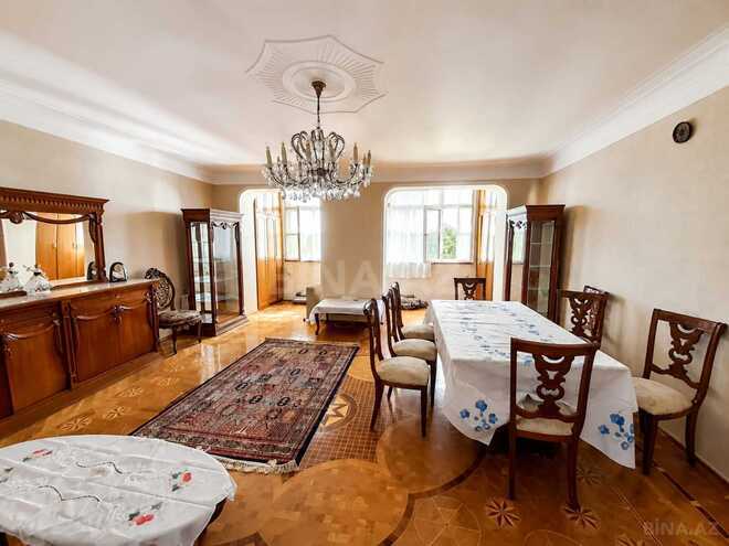 Satılır 5 otaqlı köhnə tikili 165 m², Nəsimi r., photo 1 from 32