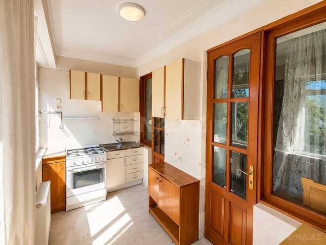 Satılır 5 otaqlı köhnə tikili 165 m², Nəsimi r., photo 21 from 32