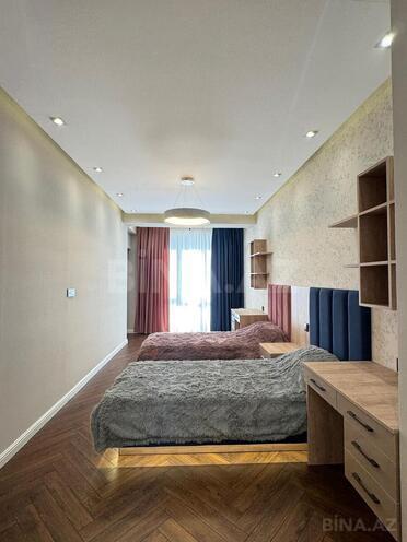 Продаётся 3-комн. новостройка 110 м², Хатаинский р., photo 8 from 22