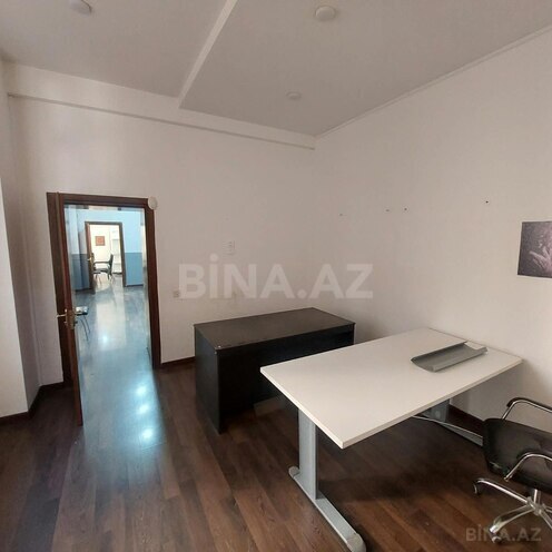 Продаётся 5-комн. офис 155 м², м. Низами, photo 12 from 17