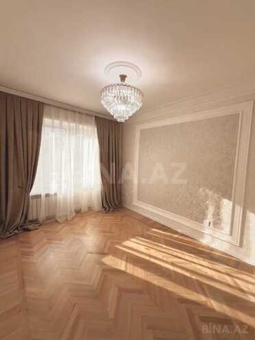 Продаётся 2-комн. вторичка 70 м², м. Элмляр Академиясы, photo 9 from 14