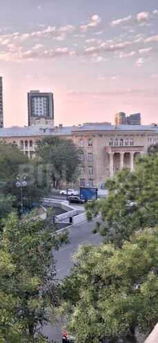 Продаётся 2-комн. вторичка 70 м², м. Элмляр Академиясы, photo 3 from 14