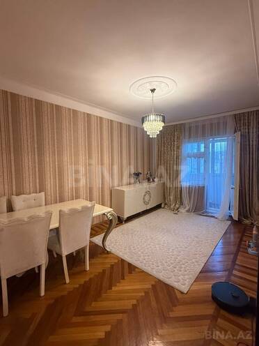 Продаётся 3-комн. вторичка 100 м², м. Низами, photo 8 from 16