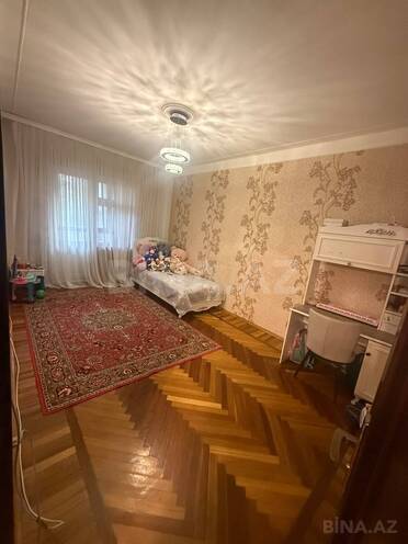 Продаётся 3-комн. вторичка 100 м², м. Низами, photo 12 from 16