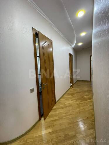 Сдаётся 4-комн. новостройка 220 м², м. 8 ноября, photo 18 from 25