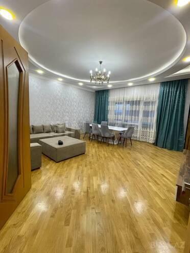 Сдаётся 4-комн. новостройка 220 м², м. 8 ноября, photo 17 from 25