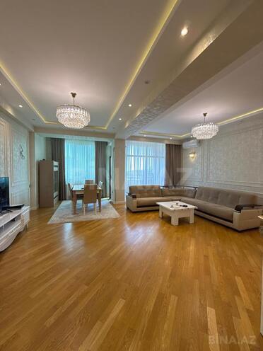 Продаётся 3-комн. новостройка 172 м², Насиминский  р., photo 1 from 18