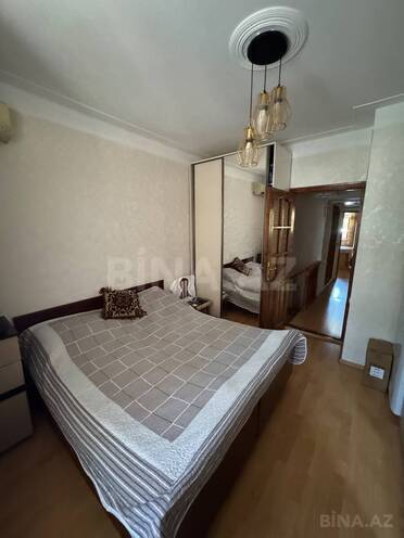 Продаётся 4-комн. вторичка 90 м², м. Кара Караев, photo 4 from 19