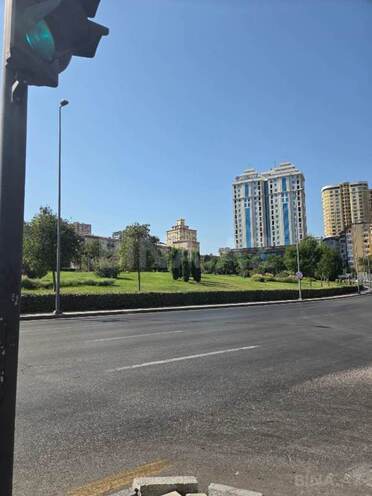 Продаётся 4-комн. новостройка 220 м², м. Низами, photo 12 from 18