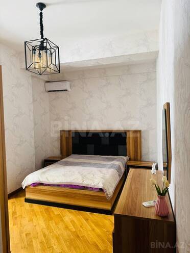 Продаётся 3-комн. новостройка 115 м², м. Кара Караев, photo 1 from 14