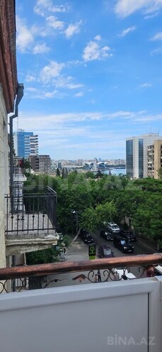 İcarəyə verilir 2 otaqlı köhnə tikili 60 m², Bayıl q., photo 26 from 31
