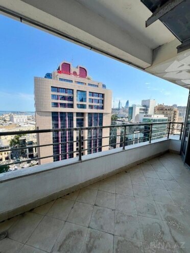 İcarəyə verilir 4 otaqlı yeni tikili 215 m², Sahil m., photo 19 from 20