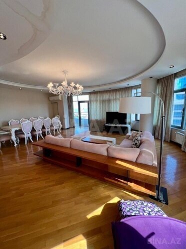 İcarəyə verilir 4 otaqlı yeni tikili 215 m², Sahil m., photo 1 from 20