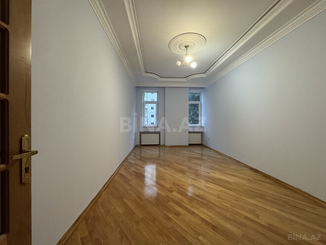 Продаётся 3-комн. новостройка 135 м², м. Иншаатчылар, photo 3 from 15