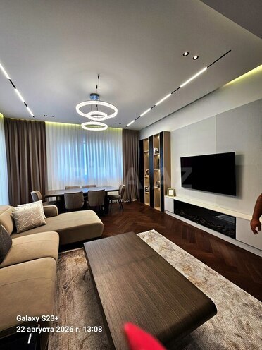 Satılır 3 otaqlı yeni tikili 157 m², Ağ şəhər q., photo 1 from 20