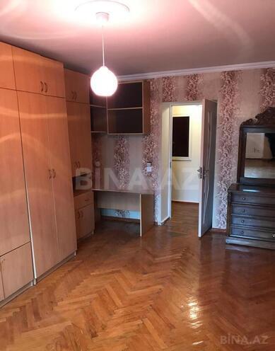 Satılır 3 otaqlı köhnə tikili 75 m², Elmlər Akademiyası m., photo 3 from 9