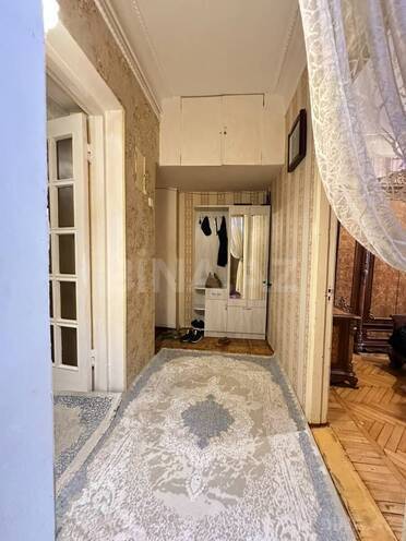 Satılır 2 otaqlı köhnə tikili 60 m², 28 May m., photo 9 from 16