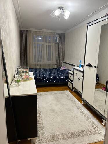 Satılır 3 otaqlı köhnə tikili 75 m², Qara Qarayev m., photo 3 from 6