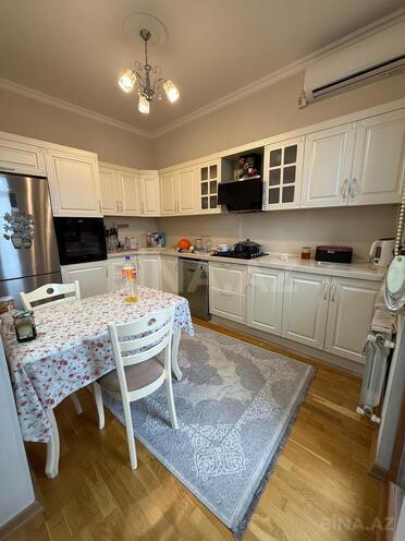 Продаётся 3-комн. новостройка 105 м², м. Кара Караев, photo 10 from 17