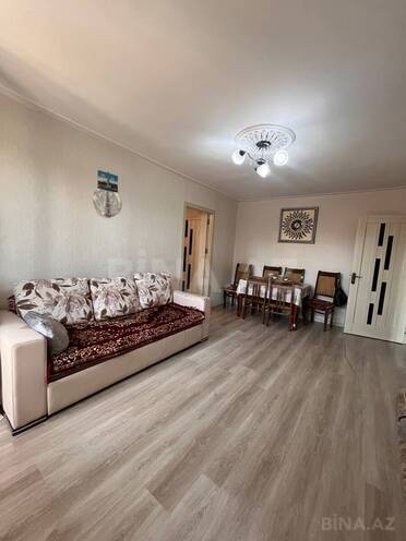 Продаётся 2-комн. вторичка 55 м², м. Кара Караев, photo 3 from 17