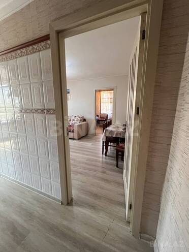 Продаётся 2-комн. вторичка 55 м², м. Кара Караев, photo 9 from 17
