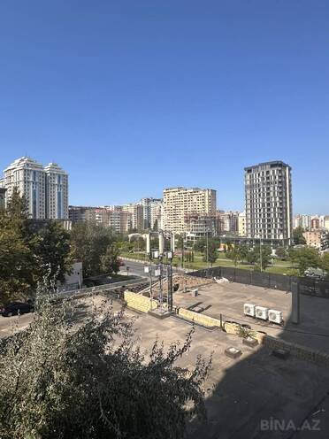 Продаётся 3-комн. вторичка 80 м², м. Низами, photo 6 from 19