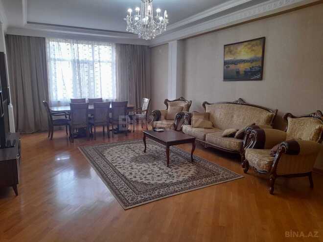 Продаётся 4-комн. новостройка 172 м², м. Низами, photo 1 from 15