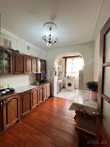 Satılır 3 otaqlı köhnə tikili 68 m², Nəriman Nərimanov m., photo 1 from 14