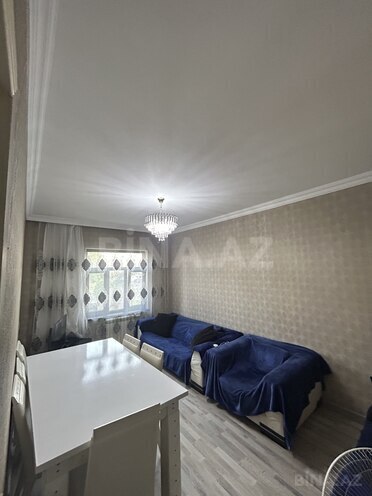 Satılır 2 otaqlı köhnə tikili 65 m², İnşaatçılar m., photo 1 from 13