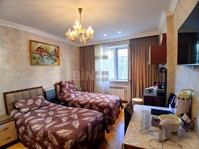 Продаётся 4-комн. вторичка 115 м², м. Кара Караев, photo 8 from 24