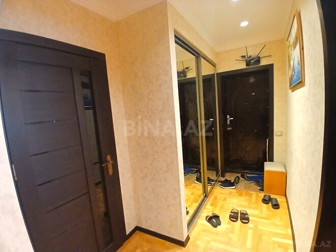 Продаётся 4-комн. вторичка 115 м², м. Кара Караев, photo 12 from 24