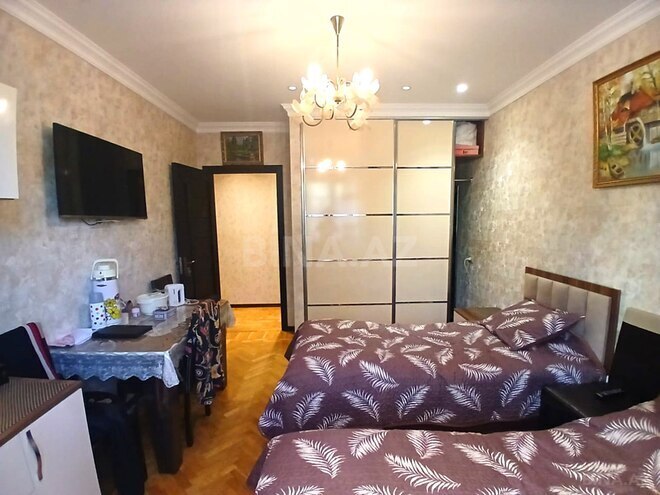 Продаётся 4-комн. вторичка 115 м², м. Кара Караев, photo 7 from 24